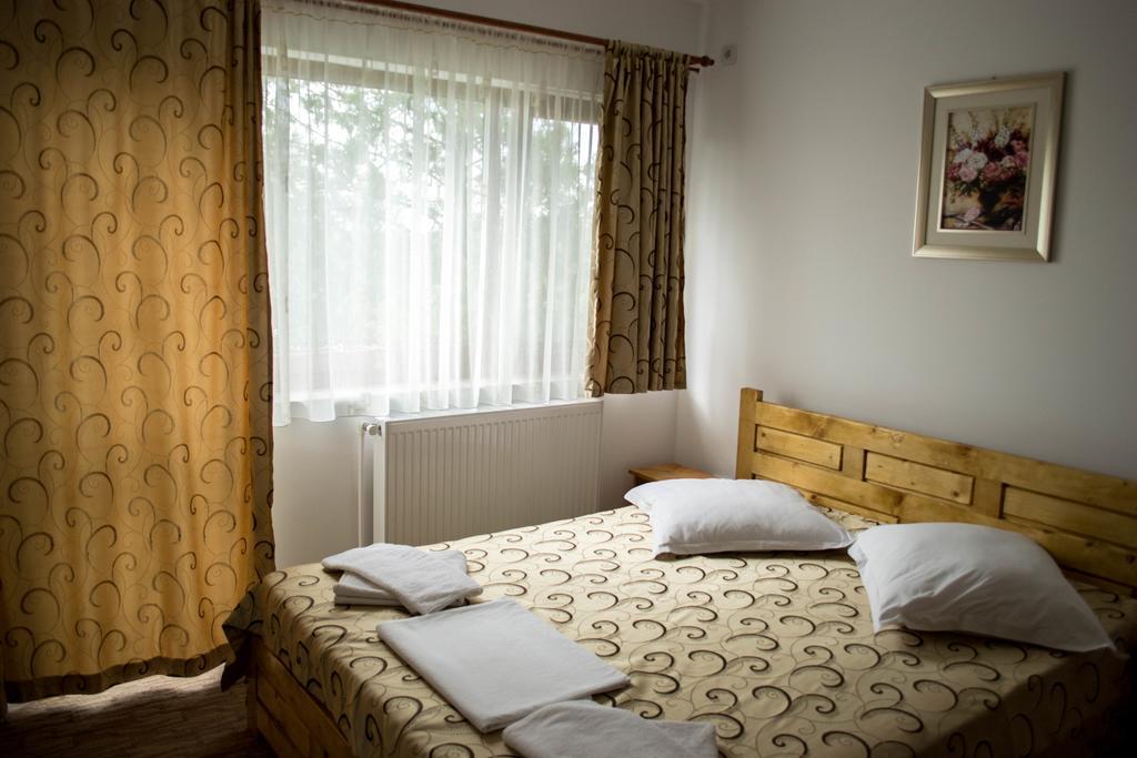 Casa Diana Otel Comana Dış mekan fotoğraf